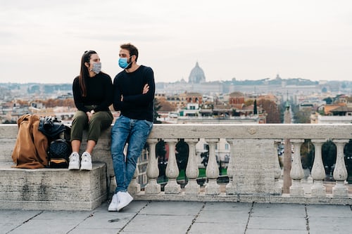 photo-1606828382728-da0b572a7ca0